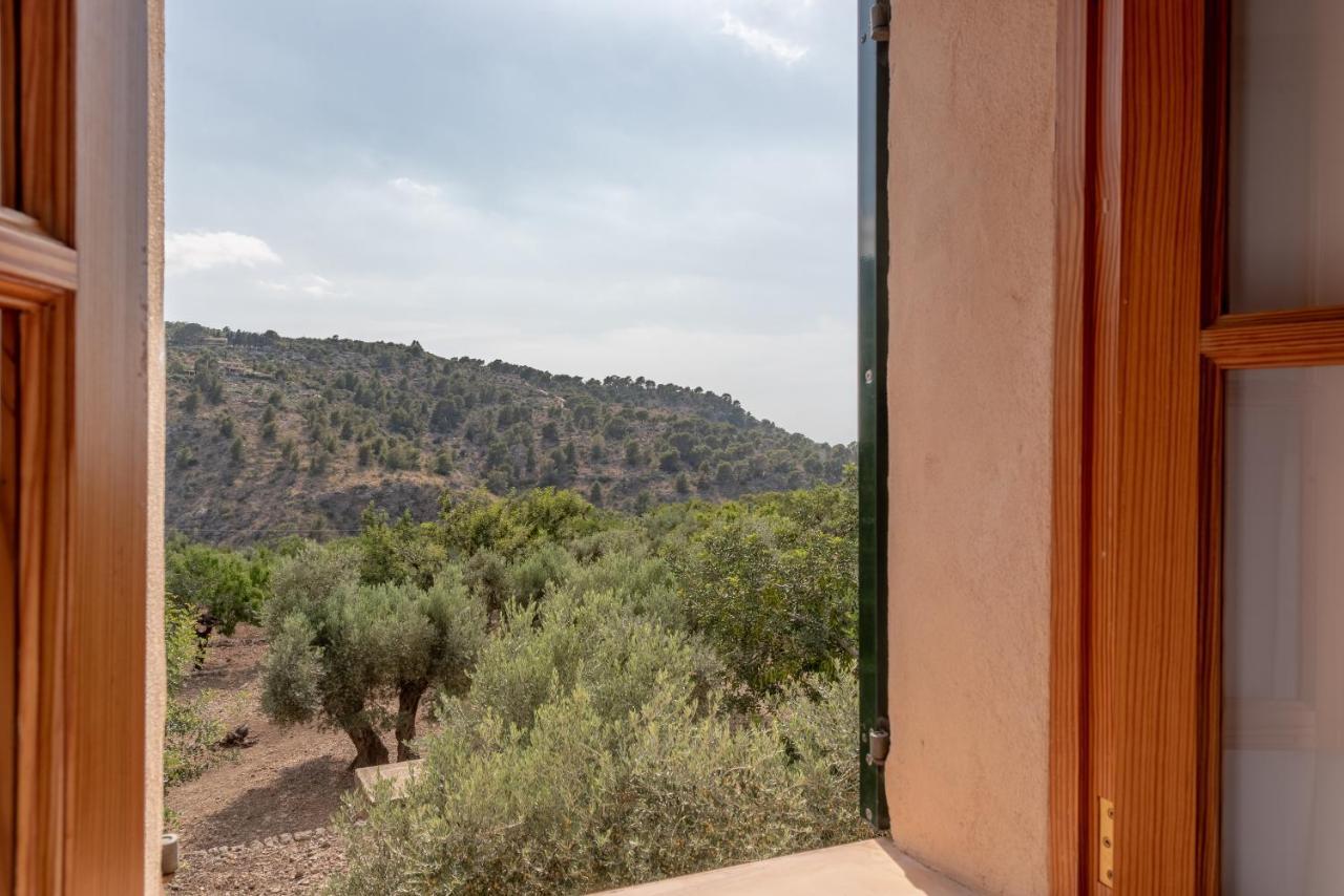 Semi-detached Sunny Country House, Near Gr221 Ferienhaus Deià