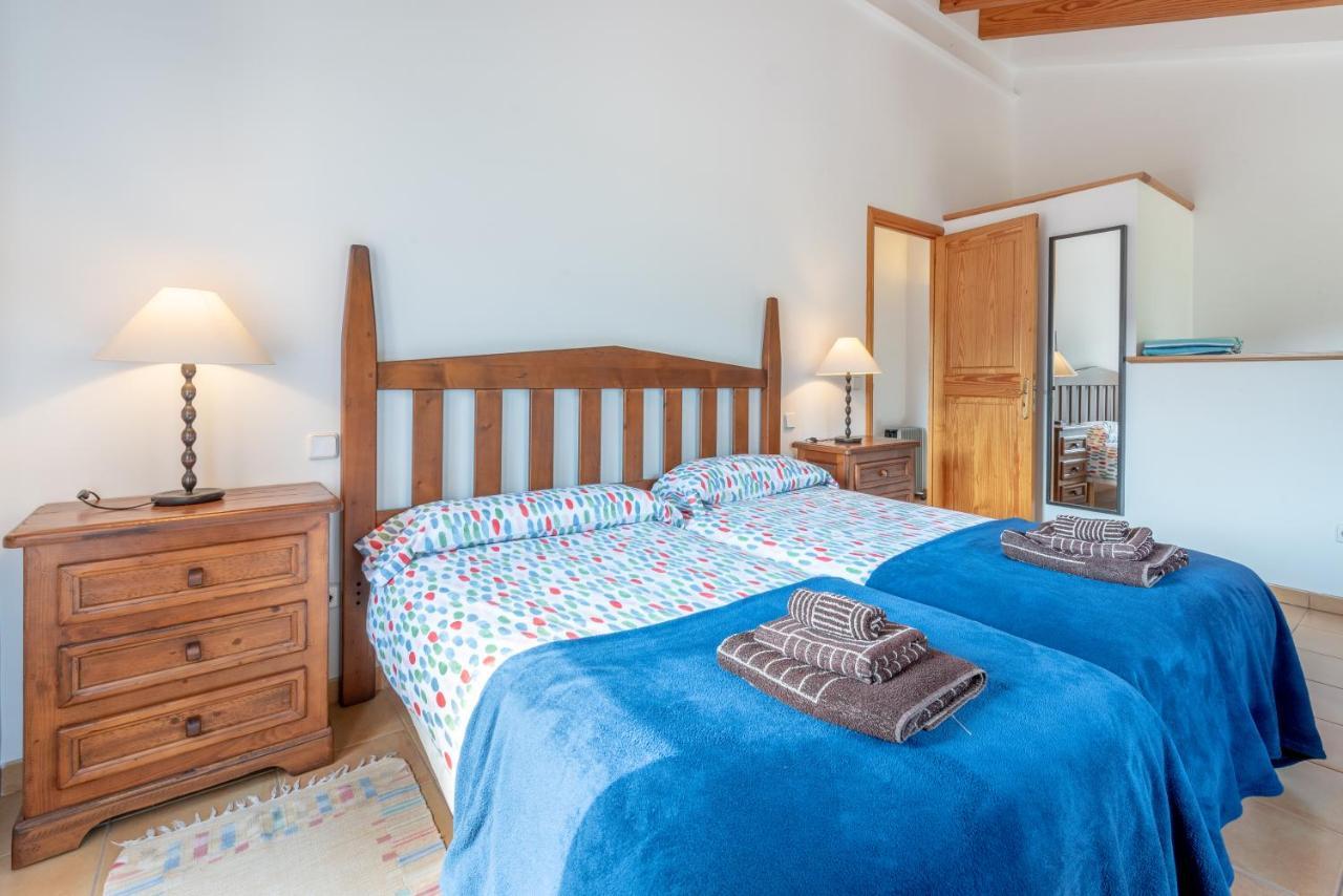 Semi-detached Sunny Country House, Near Gr221 Deià